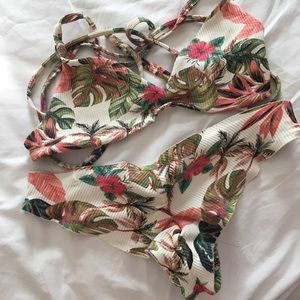 Boys+ Arrows Women Bikini Set Size Medium